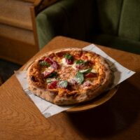 Χειροποίητη ζύμη ωριμασμένη 48 ώρες με προζύμι